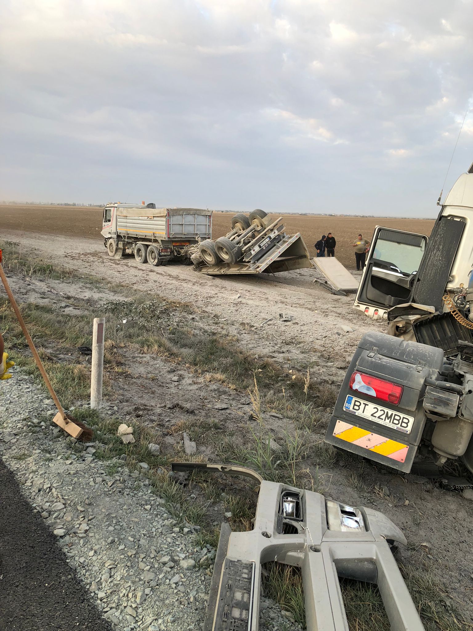 accident Ialomița camioane autoturism
